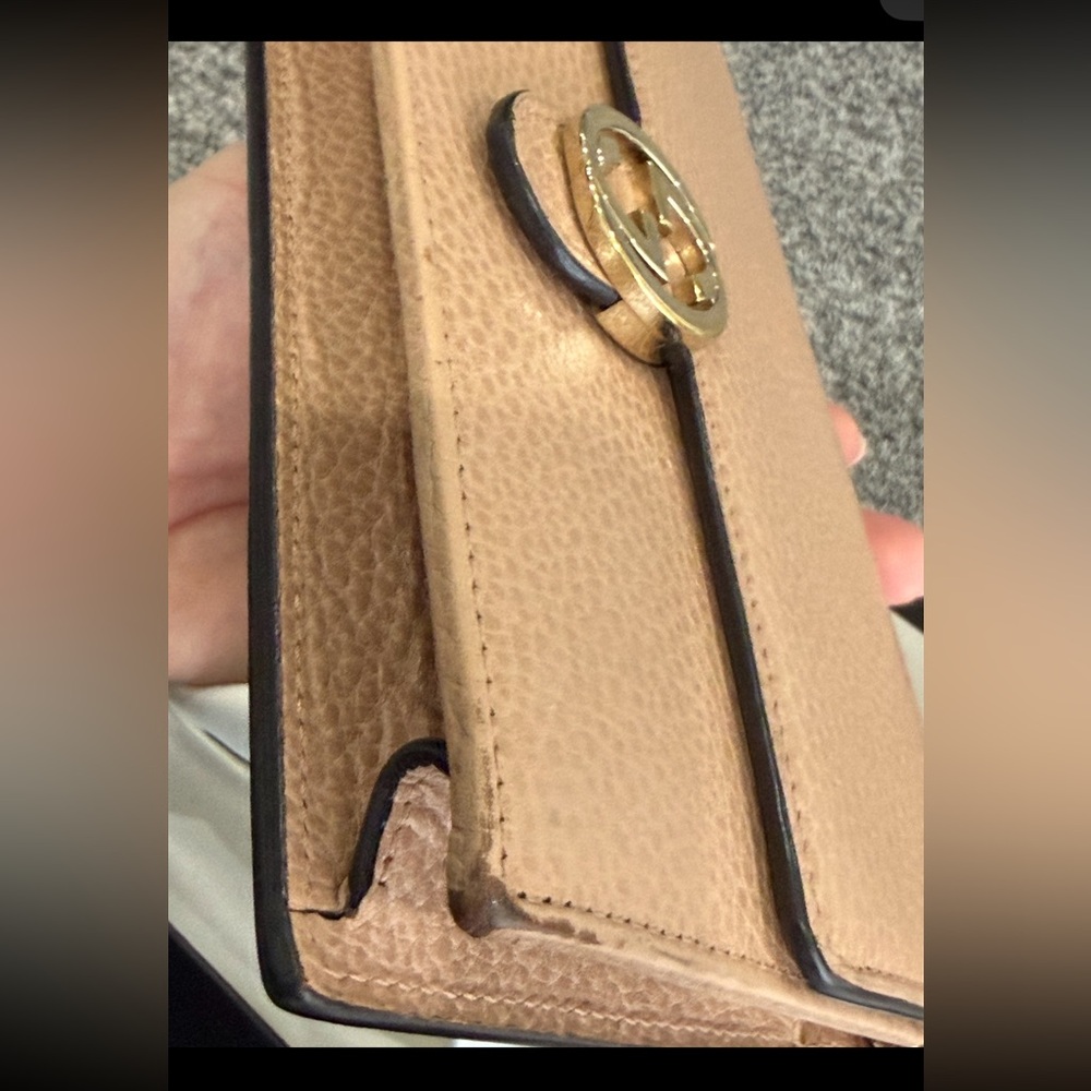 Gucci Pebbled Leather Crossbody in Tan with Gold Hardware - Picture 6 of 7